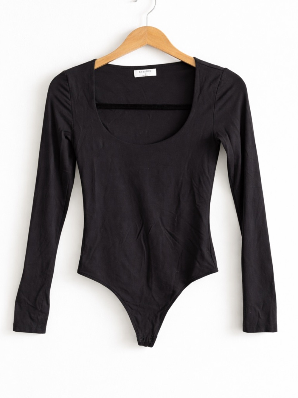 Babaton Contour Scoop Neck Long Sleeve Bodysuit Black Size S